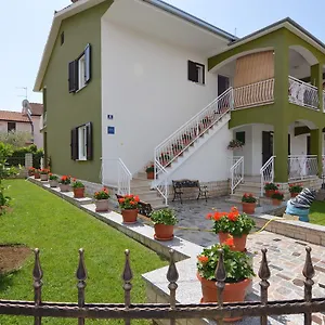 Sergggo - Top Location 5minute Walk Beach, Strand, Spiaggia Poreč