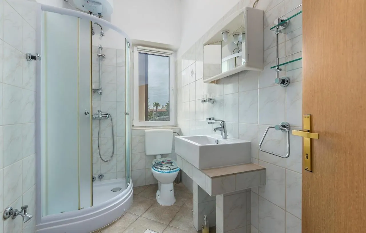 Apart Residence Leko Porec 3*,