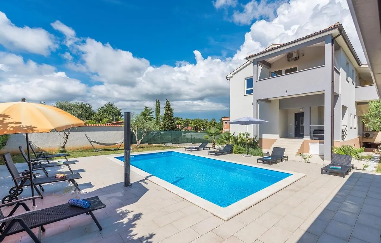 Apart Residence Leko Porec 3*,  Croatia