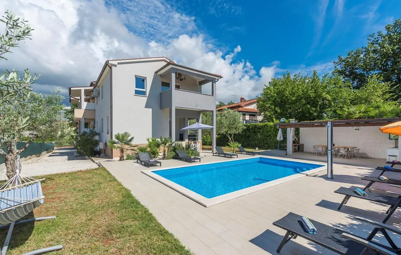 Apart Residence Leko Porec 3*,  Croatia